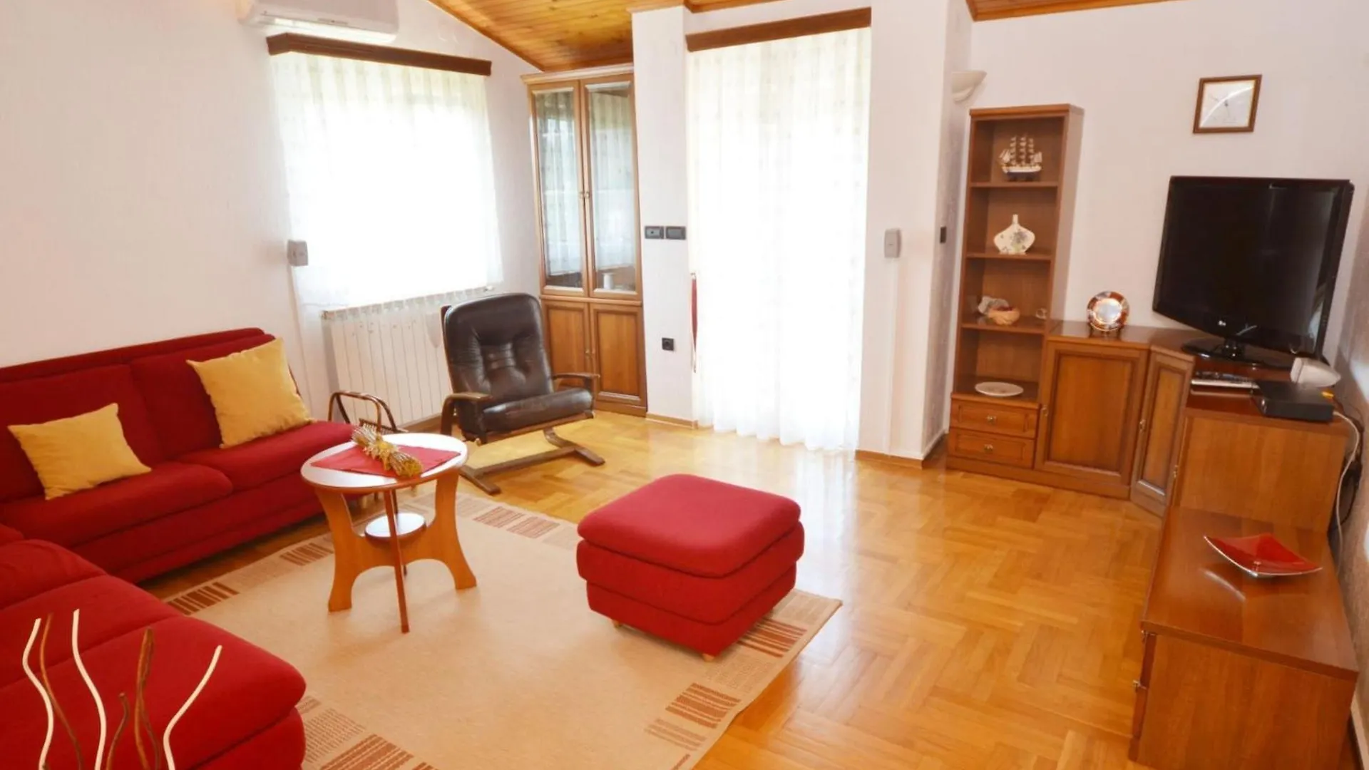 Green Oasis Family Getaway Ровинь