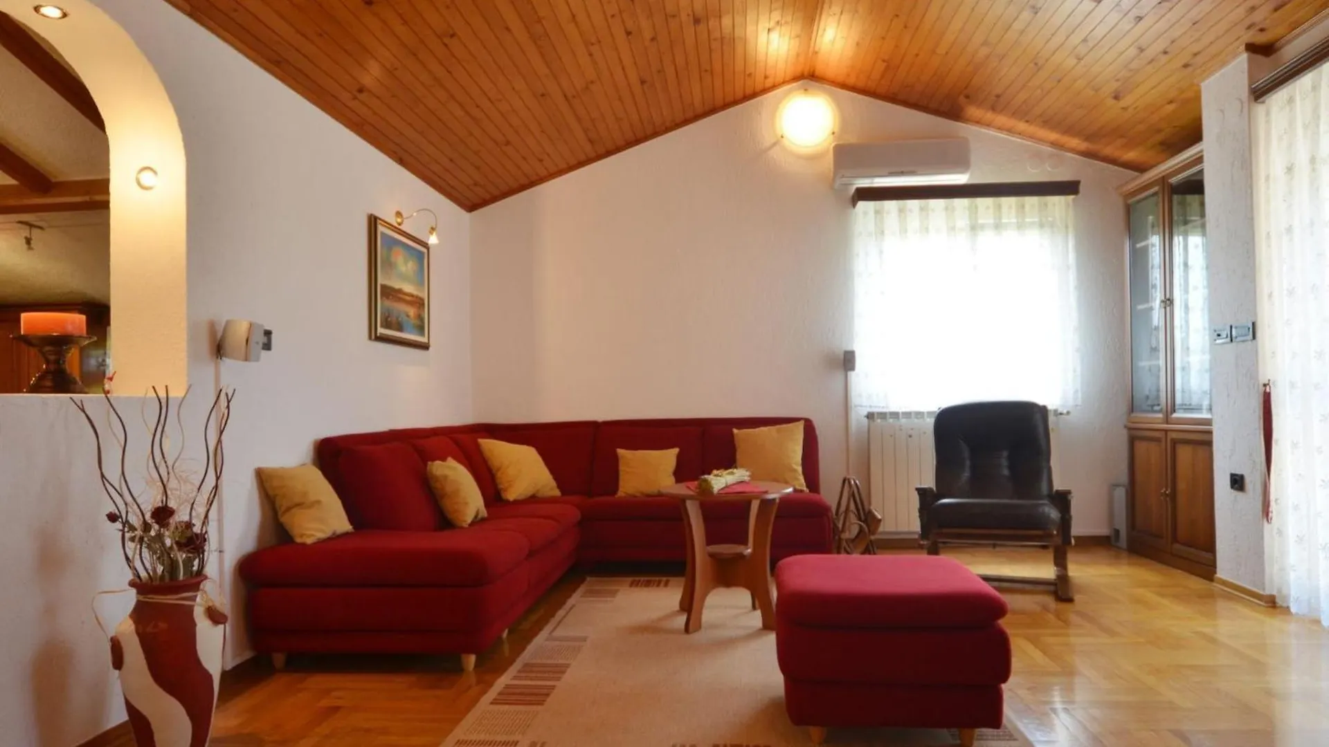 Green Oasis Family Getaway Ровинь